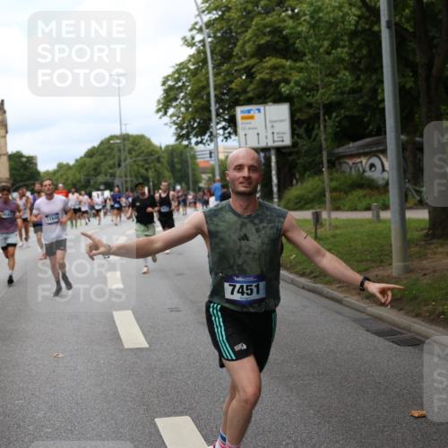 29.06.2025 - hella hamburg halbmarathon Yannick Fuchs http://msf.ph/oto/8156799 29.06.2025 10:38:22 20KM 1415, 1558, 2816, 3907, 4425, 4981, 4999, 5275, 5506, 5624, 5692, 6490, 6705, 6903, 6991, 7005, 7093, 7451, 8063, 8145, 8218, 8900, 9043, 9081, 9374, 9633, 9931, 10193, 10246, 10669, 10930, 11153, 11346, 11648, 11848, 12327, 12438, 12554, 12966, 13421, 13996, 14690, 14798, 14861, 15512, 15862, 16062, 16224, 16301, 16316, 16547, 16549, 16720, 17251, 17376, 17516, 17912, 18678, 18942 meine-sportfotos.de