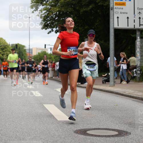 29.06.2025 - hella hamburg halbmarathon Yannick Fuchs http://msf.ph/oto/8156814 29.06.2025 10:58:40 20KM 1062, 1229, 1842, 2298, 2463, 2698, 3572, 3663, 5354, 5365, 6100, 6907, 6908, 7081, 7271, 7474, 8171, 8405, 9254, 9816, 9986, 10067, 10402, 10824, 10962, 11556, 11960, 12426, 12475, 12781, 12843, 14465, 14822, 15009, 16344, 16367, 16455, 16605, 16753, 16770, 16911, 17140, 17763, 17895, 18440, 18520, 18707, 18739 meine-sportfotos.de