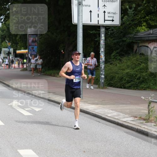 29.06.2025 - hella hamburg halbmarathon Yannick Fuchs http://msf.ph/oto/8156837 29.06.2025 10:17:53 20KM 2618, 3720, 4571, 9475, 16548, 18693, 18897 meine-sportfotos.de