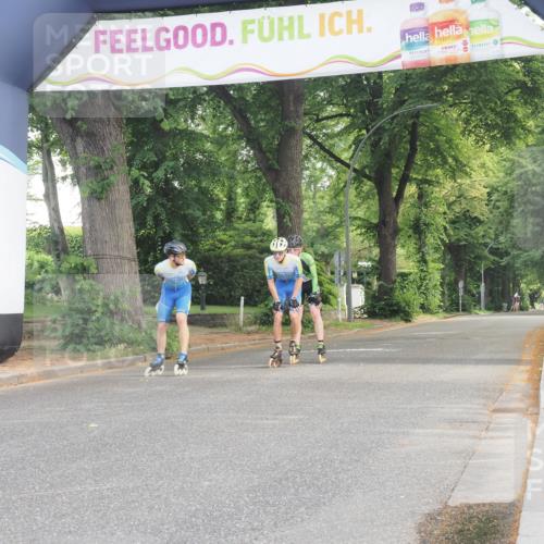 29.06.2025 - hella hamburg halbmarathon KatJ http://msf.ph/oto/8156871 29.06.2025 09:02:37 Zwischen KM18-KM19  meine-sportfotos.de