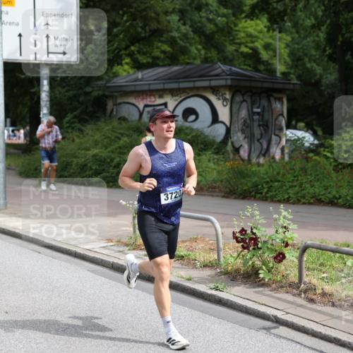 29.06.2025 - hella hamburg halbmarathon Yannick Fuchs http://msf.ph/oto/8156878 29.06.2025 10:17:54 20KM 2618, 3720, 4571, 9475, 16548, 18693, 18897 meine-sportfotos.de