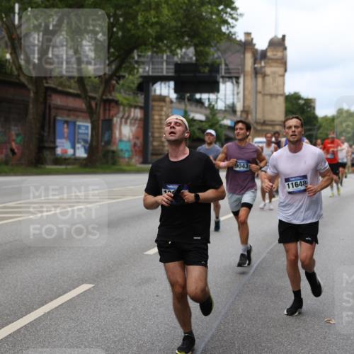 29.06.2025 - hella hamburg halbmarathon Yannick Fuchs http://msf.ph/oto/8156920 29.06.2025 10:38:23 20KM 1415, 1558, 2816, 3907, 4425, 4981, 4999, 5275, 5624, 5692, 6490, 6705, 6903, 6991, 7005, 7093, 8063, 8145, 8218, 8722, 8900, 9043, 9081, 9374, 9444, 9633, 9931, 10193, 10246, 10669, 10930, 11153, 11346, 11648, 11848, 12327, 12438, 12554, 12966, 13421, 13996, 14798, 14861, 15233, 15512, 15862, 16062, 16224, 16301, 16316, 16547, 16549, 16720, 17251, 17376, 17516, 17729, 17912, 18678, 18942 meine-sportfotos.de