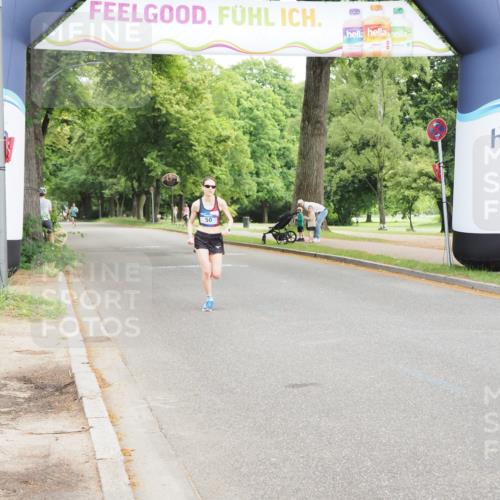 29.06.2025 - hella hamburg halbmarathon MichiJ http://msf.ph/oto/8156926 29.06.2025 10:07:04 Zwischen KM18-KM19  meine-sportfotos.de