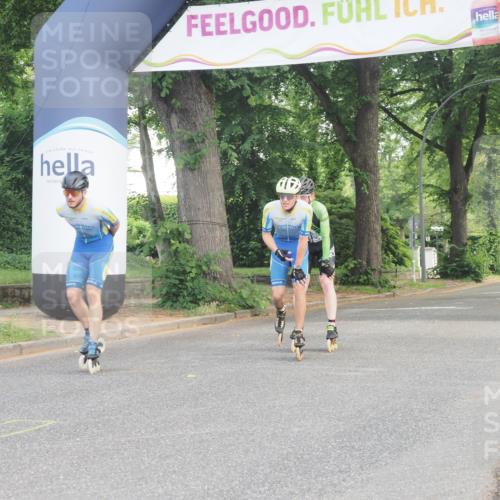 29.06.2025 - hella hamburg halbmarathon KatJ http://msf.ph/oto/8156962 29.06.2025 09:02:38 Zwischen KM18-KM19  meine-sportfotos.de