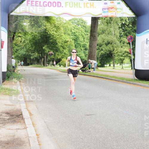 29.06.2025 - hella hamburg halbmarathon MichiJ http://msf.ph/oto/8157009 29.06.2025 10:07:05 Zwischen KM18-KM19  meine-sportfotos.de