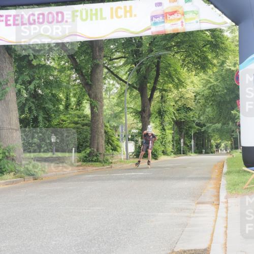 29.06.2025 - hella hamburg halbmarathon KatJ http://msf.ph/oto/8157018 29.06.2025 09:02:48 Zwischen KM18-KM19  meine-sportfotos.de