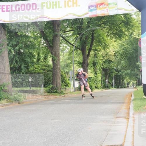 29.06.2025 - hella hamburg halbmarathon KatJ http://msf.ph/oto/8157043 29.06.2025 09:02:49 Zwischen KM18-KM19  meine-sportfotos.de