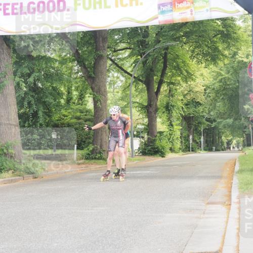 29.06.2025 - hella hamburg halbmarathon KatJ http://msf.ph/oto/8157067 29.06.2025 09:02:49 Zwischen KM18-KM19  meine-sportfotos.de