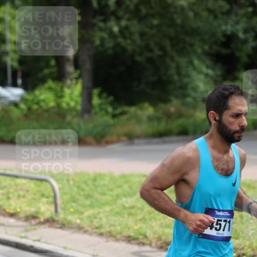 29.06.2025 - hella hamburg halbmarathon Yannick Fuchs http://msf.ph/oto/8157086 29.06.2025 10:18:07 20KM 35, 52, 2618, 4128, 4571, 11624, 16548, 18693, 18897 meine-sportfotos.de