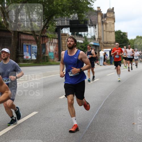 29.06.2025 - hella hamburg halbmarathon Yannick Fuchs http://msf.ph/oto/8157118 29.06.2025 10:38:25 20KM 1415, 1558, 2816, 3021, 3907, 4310, 4425, 4981, 4999, 5275, 5624, 5692, 6490, 6705, 6903, 6991, 7005, 8063, 8145, 8218, 8722, 8900, 9043, 9081, 9374, 9444, 9633, 9931, 10193, 10246, 10669, 10930, 11153, 11346, 11648, 12438, 12554, 12966, 13421, 13996, 14798, 14861, 15225, 15233, 15280, 15512, 15862, 16062, 16224, 16301, 16316, 16547, 16549, 16720, 16893, 17251, 17376, 17729, 17912, 18942 meine-sportfotos.de