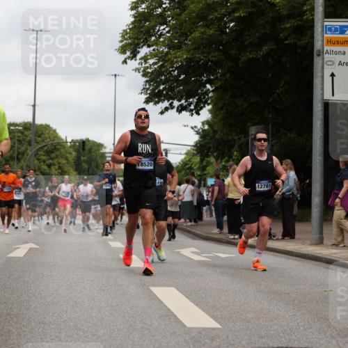29.06.2025 - hella hamburg halbmarathon Yannick Fuchs http://msf.ph/oto/8157141 29.06.2025 10:58:44 20KM 1062, 1186, 1229, 1842, 2136, 2298, 2463, 2698, 3572, 3663, 5354, 5365, 6907, 6908, 7081, 7271, 7474, 8405, 9254, 9986, 10067, 10402, 10824, 10962, 11556, 12426, 12475, 12781, 12843, 13210, 14022, 14465, 15009, 16344, 16367, 16455, 16605, 16770, 16911, 17140, 17763, 17895, 18196, 18440, 18520, 18707, 18768 meine-sportfotos.de