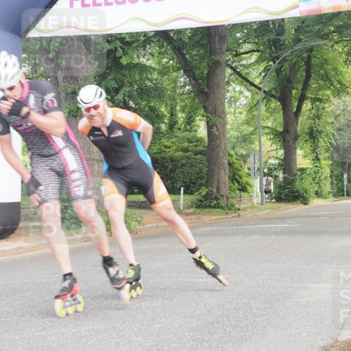 29.06.2025 - hella hamburg halbmarathon KatJ http://msf.ph/oto/8157161 29.06.2025 09:02:51 Zwischen KM18-KM19  meine-sportfotos.de