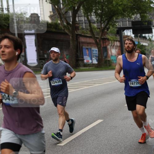 29.06.2025 - hella hamburg halbmarathon Yannick Fuchs http://msf.ph/oto/8157164 29.06.2025 10:38:25 20KM 1415, 1558, 2816, 3021, 3907, 4310, 4425, 4981, 4999, 5275, 5624, 5692, 6490, 6705, 6903, 6991, 7005, 8063, 8145, 8218, 8722, 8900, 9043, 9081, 9374, 9444, 9633, 9931, 10193, 10246, 10669, 10930, 11153, 11346, 11648, 12438, 12554, 12966, 13421, 13996, 14798, 14861, 15225, 15233, 15280, 15512, 15862, 16062, 16224, 16301, 16316, 16547, 16549, 16720, 16893, 17251, 17376, 17729, 17912, 18942 meine-sportfotos.de