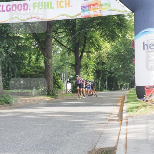 29.06.2025 - hella hamburg halbmarathon KatJ http://msf.ph/oto/8157173 29.06.2025 09:03:15 Zwischen KM18-KM19  meine-sportfotos.de
