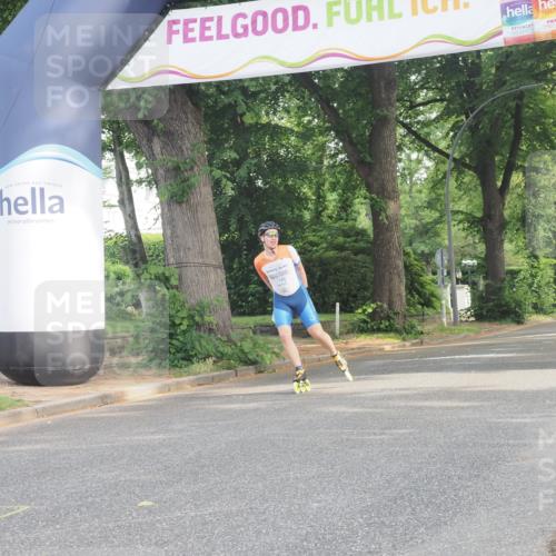 29.06.2025 - hella hamburg halbmarathon KatJ http://msf.ph/oto/8157496 29.06.2025 09:03:48 Zwischen KM18-KM19  meine-sportfotos.de