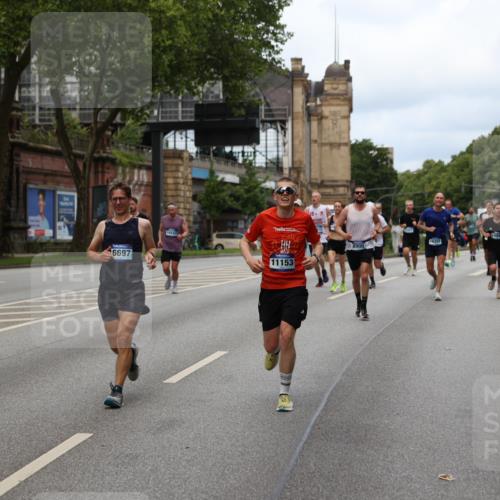 29.06.2025 - hella hamburg halbmarathon Yannick Fuchs http://msf.ph/oto/8157501 29.06.2025 10:38:28 20KM 1220, 1415, 1558, 2365, 2402, 2816, 3021, 3907, 4310, 4425, 4981, 4999, 5231, 5275, 5476, 5624, 5692, 6490, 6705, 6903, 6991, 7005, 7191, 8063, 8145, 8218, 8722, 8900, 9081, 9374, 9444, 9633, 10193, 10669, 10930, 11153, 11346, 11469, 12438, 12554, 12966, 13421, 13996, 14798, 14861, 15225, 15233, 15280, 15512, 15862, 16062, 16224, 16301, 16316, 16547, 16549, 16893, 17251, 17376, 17729, 17748, 17912, 18942 meine-sportfotos.de