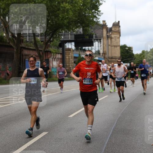29.06.2025 - hella hamburg halbmarathon Yannick Fuchs http://msf.ph/oto/8157574 29.06.2025 10:38:28 20KM 1220, 1415, 1558, 2365, 2402, 2816, 3021, 3907, 4310, 4425, 4981, 4999, 5231, 5275, 5476, 5624, 5692, 6490, 6705, 6903, 6991, 7005, 7191, 8063, 8145, 8218, 8722, 8900, 9081, 9374, 9444, 9633, 10193, 10669, 10930, 11153, 11346, 11469, 12438, 12554, 12966, 13421, 13996, 14798, 14861, 15225, 15233, 15280, 15512, 15862, 16062, 16224, 16301, 16316, 16547, 16549, 16893, 17251, 17376, 17729, 17748, 17912, 18942 meine-sportfotos.de