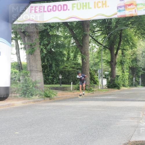 29.06.2025 - hella hamburg halbmarathon KatJ http://msf.ph/oto/8157634 29.06.2025 09:03:59 Zwischen KM18-KM19  meine-sportfotos.de