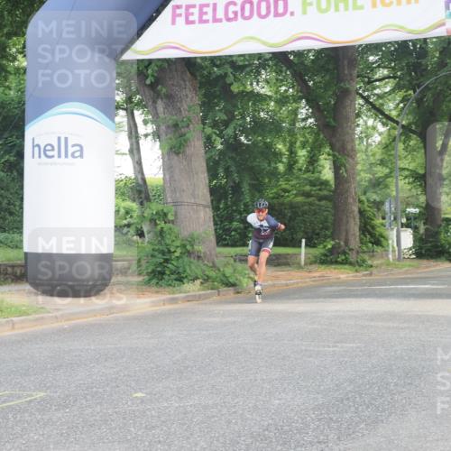 29.06.2025 - hella hamburg halbmarathon KatJ http://msf.ph/oto/8157672 29.06.2025 09:03:59 Zwischen KM18-KM19  meine-sportfotos.de