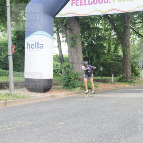 29.06.2025 - hella hamburg halbmarathon KatJ http://msf.ph/oto/8157704 29.06.2025 09:04:00 Zwischen KM18-KM19  meine-sportfotos.de