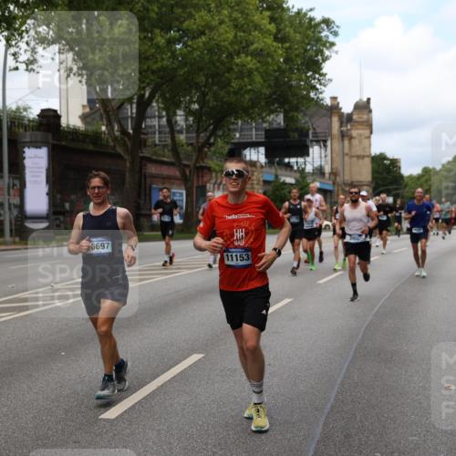 29.06.2025 - hella hamburg halbmarathon Yannick Fuchs http://msf.ph/oto/8157706 29.06.2025 10:38:29 20KM 1220, 1415, 1558, 2365, 2402, 2816, 3021, 3907, 4310, 4425, 4981, 4999, 5231, 5275, 5476, 5624, 5692, 6490, 6705, 6903, 6991, 7005, 7191, 8063, 8145, 8218, 8722, 8900, 9081, 9159, 9374, 9444, 9633, 10193, 10669, 10930, 11153, 11346, 11469, 12554, 12966, 13421, 13996, 14798, 14861, 15225, 15233, 15280, 15512, 15862, 16062, 16224, 16301, 16316, 16547, 16549, 16893, 17251, 17376, 17729, 17748, 17912, 18942 meine-sportfotos.de