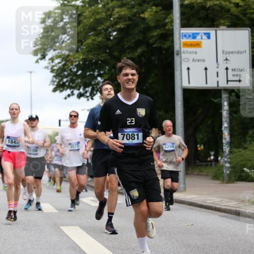 29.06.2025 - hella hamburg halbmarathon Yannick Fuchs http://msf.ph/oto/8157722 29.06.2025 10:58:50 20KM 1062, 1186, 1229, 1842, 2136, 2298, 2698, 3572, 3663, 3746, 4945, 5354, 5365, 6907, 6908, 7081, 7271, 8405, 9986, 10067, 10402, 10824, 10962, 11556, 12426, 12475, 12781, 12843, 13210, 13793, 14022, 14465, 15009, 16344, 16367, 16455, 16605, 16770, 16911, 17140, 17763, 17895, 18196, 18520, 18575, 18577, 18707, 18768 meine-sportfotos.de