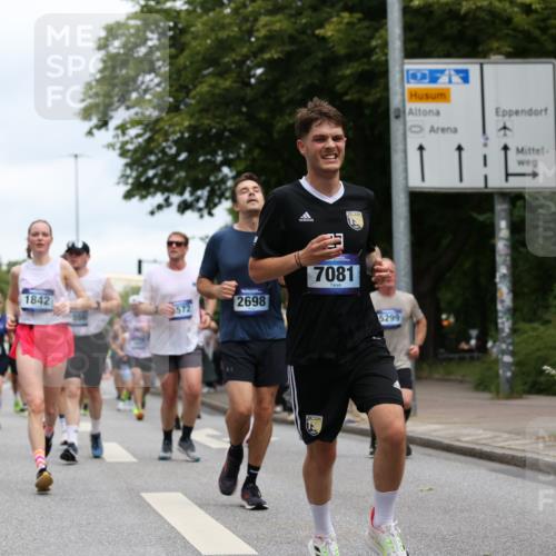 29.06.2025 - hella hamburg halbmarathon Yannick Fuchs http://msf.ph/oto/8157748 29.06.2025 10:58:51 20KM 1062, 1186, 1229, 1842, 2136, 2298, 2698, 3572, 3663, 3746, 4945, 5354, 5365, 6907, 6908, 7081, 7271, 8405, 9986, 10067, 10402, 10824, 10962, 11556, 12177, 12426, 12475, 12781, 12843, 13210, 13793, 14022, 14465, 15009, 16344, 16367, 16605, 16770, 16911, 17140, 17763, 17895, 18196, 18520, 18575, 18577, 18707, 18768 meine-sportfotos.de