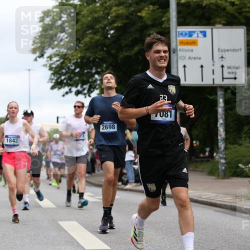 29.06.2025 - hella hamburg halbmarathon Yannick Fuchs http://msf.ph/oto/8157781 29.06.2025 10:58:51 20KM 1062, 1186, 1229, 1842, 2136, 2298, 2698, 3572, 3663, 3746, 4945, 5354, 5365, 6907, 6908, 7081, 7271, 8405, 9986, 10067, 10402, 10824, 10962, 11556, 12177, 12426, 12475, 12781, 12843, 13210, 13793, 14022, 14465, 15009, 16344, 16367, 16605, 16770, 16911, 17140, 17763, 17895, 18196, 18520, 18575, 18577, 18707, 18768 meine-sportfotos.de