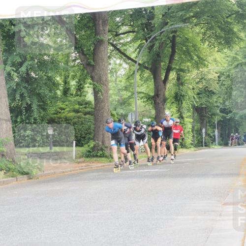 29.06.2025 - hella hamburg halbmarathon KatJ http://msf.ph/oto/8157806 29.06.2025 09:04:14 Zwischen KM18-KM19  meine-sportfotos.de