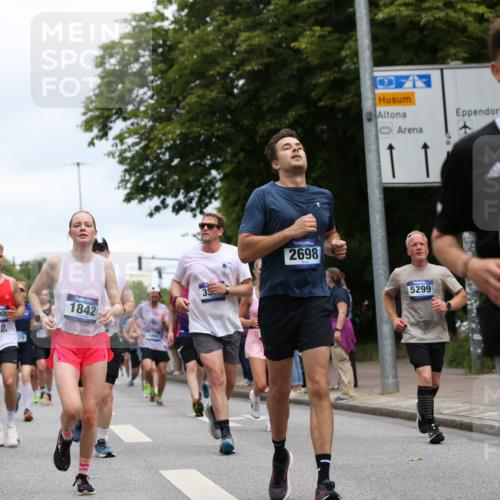 29.06.2025 - hella hamburg halbmarathon Yannick Fuchs http://msf.ph/oto/8157822 29.06.2025 10:58:51 20KM 1062, 1186, 1229, 1842, 2136, 2298, 2698, 3572, 3663, 3746, 4945, 5354, 5365, 6907, 6908, 7081, 7271, 8405, 9986, 10067, 10402, 10824, 10962, 11556, 12177, 12426, 12475, 12781, 12843, 13210, 13793, 14022, 14465, 15009, 16344, 16367, 16605, 16770, 16911, 17140, 17763, 17895, 18196, 18520, 18575, 18577, 18707, 18768 meine-sportfotos.de