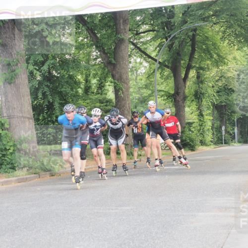 29.06.2025 - hella hamburg halbmarathon KatJ http://msf.ph/oto/8157874 29.06.2025 09:04:15 Zwischen KM18-KM19  meine-sportfotos.de