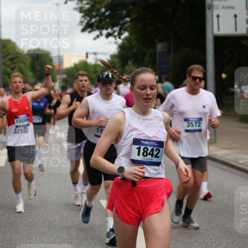 29.06.2025 - hella hamburg halbmarathon Yannick Fuchs http://msf.ph/oto/8157924 29.06.2025 10:58:52 20KM 1062, 1186, 1229, 1842, 2136, 2698, 3572, 3663, 3746, 4945, 5354, 5365, 6907, 6908, 7081, 7271, 8405, 9986, 10067, 10402, 10824, 10962, 11556, 12177, 12426, 12475, 12781, 12843, 13210, 13793, 14022, 14465, 15009, 16344, 16367, 16605, 16770, 16911, 17140, 17763, 17895, 18196, 18520, 18575, 18577, 18707, 18768 meine-sportfotos.de