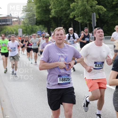29.06.2025 - hella hamburg halbmarathon Jannik Wohlers http://msf.ph/oto/8157933 29.06.2025 10:18:02 Lombardsbrücke 1234, 1820, 2087, 2335, 2703, 3202, 3321, 3482, 4123, 4383, 4710, 4738, 5909, 6332, 6533, 7160, 7454, 8341, 9222, 9586, 9658, 9748, 9834, 10172, 10659, 10687, 12541, 12548, 12552, 12703, 12847, 13193, 13341, 13370, 13933, 14023, 14332, 14770, 15393, 15436, 16209, 16451, 16828, 16833, 17048, 17283, 17876, 18145, 18677, 18697, 18807, 18825 meine-sportfotos.de