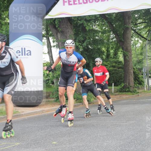 29.06.2025 - hella hamburg halbmarathon KatJ http://msf.ph/oto/8157999 29.06.2025 09:04:16 Zwischen KM18-KM19  meine-sportfotos.de