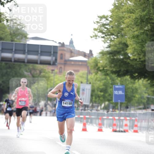 29.06.2025 - hella hamburg halbmarathon Jannik Wohlers http://msf.ph/oto/8158008 29.06.2025 09:38:47 Lombardsbrücke 14188, 16529 meine-sportfotos.de