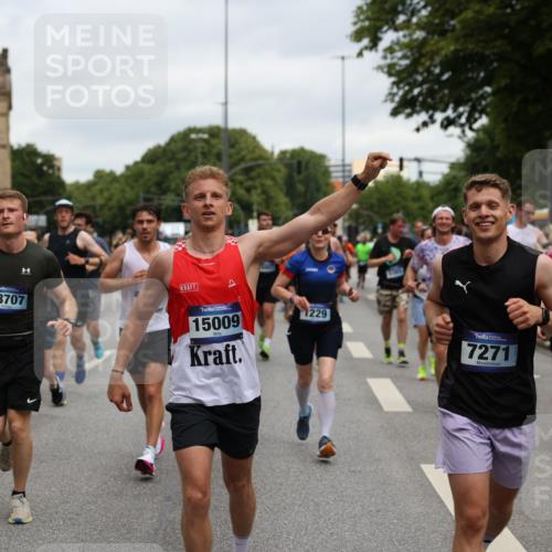 29.06.2025 - hella hamburg halbmarathon Yannick Fuchs http://msf.ph/oto/8158101 29.06.2025 10:58:54 20KM 1062, 1186, 1229, 1842, 2136, 2698, 3572, 3663, 3746, 4945, 5354, 5365, 6907, 6908, 7081, 7271, 7717, 8405, 9986, 10067, 10402, 10824, 10962, 11556, 12177, 12211, 12212, 12475, 12781, 12843, 13210, 13793, 14022, 14465, 15009, 16344, 16367, 16605, 16770, 16911, 17140, 17763, 17895, 18196, 18520, 18575, 18577, 18707, 18768 meine-sportfotos.de