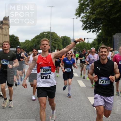 29.06.2025 - hella hamburg halbmarathon Yannick Fuchs http://msf.ph/oto/8158130 29.06.2025 10:58:54 20KM 1062, 1186, 1229, 1842, 2136, 2698, 3572, 3663, 3746, 4945, 5354, 5365, 6907, 6908, 7081, 7271, 7717, 8405, 9986, 10067, 10402, 10824, 10962, 11556, 12177, 12211, 12212, 12475, 12781, 12843, 13210, 13793, 14022, 14465, 15009, 16344, 16367, 16605, 16770, 16911, 17140, 17763, 17895, 18196, 18520, 18575, 18577, 18707, 18768 meine-sportfotos.de