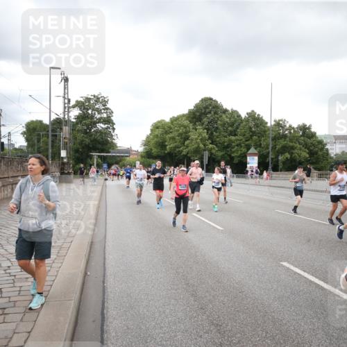 29.06.2025 - hella hamburg halbmarathon Jannik Wohlers http://msf.ph/oto/8158138 29.06.2025 10:54:26 Lombardsbrücke 1198, 2084, 2566, 2632, 3002, 4191, 4192, 5392, 5500, 5727, 5882, 6839, 6982, 8012, 8186, 9521, 9596, 10109, 10331, 10471, 11033, 11226, 11287, 12240, 12268, 12270, 13272, 13283, 13826, 13944, 13945, 13979, 13980, 14752, 15029, 15271, 15553, 15687, 16019, 16443, 16637, 18168, 18372, 19111 meine-sportfotos.de
