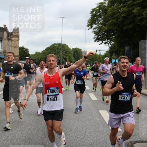 29.06.2025 - hella hamburg halbmarathon Yannick Fuchs http://msf.ph/oto/8158188 29.06.2025 10:58:54 20KM 1062, 1186, 1229, 1842, 2136, 2698, 3572, 3663, 3746, 4945, 5354, 5365, 6907, 6908, 7081, 7271, 7717, 8405, 9986, 10067, 10402, 10824, 10962, 11556, 12177, 12211, 12212, 12475, 12781, 12843, 13210, 13793, 14022, 14465, 15009, 16344, 16367, 16605, 16770, 16911, 17140, 17763, 17895, 18196, 18520, 18575, 18577, 18707, 18768 meine-sportfotos.de