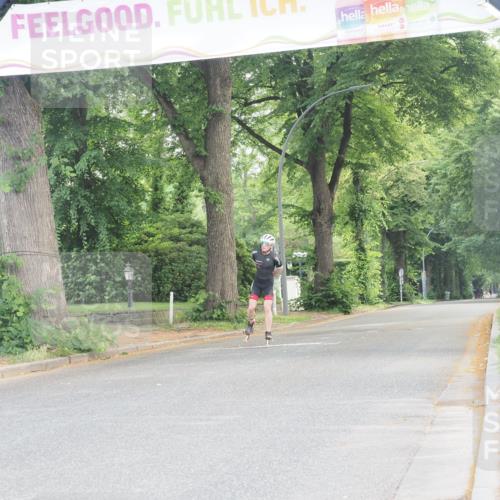 29.06.2025 - hella hamburg halbmarathon KatJ http://msf.ph/oto/8158263 29.06.2025 09:04:34 Zwischen KM18-KM19  meine-sportfotos.de