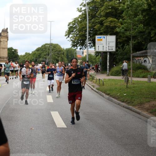 29.06.2025 - hella hamburg halbmarathon Yannick Fuchs http://msf.ph/oto/8158294 29.06.2025 10:38:34 20KM 1220, 1391, 1415, 1558, 1902, 2365, 2402, 2816, 3004, 3021, 3907, 4310, 4425, 4981, 4991, 4999, 5231, 5275, 5476, 5624, 5884, 6490, 6705, 6903, 6991, 7005, 7191, 7322, 8063, 8145, 8218, 8722, 9081, 9159, 9374, 9444, 9633, 10193, 10596, 10669, 10930, 11346, 11469, 12554, 12966, 13421, 13996, 14667, 14798, 14816, 14861, 15185, 15225, 15233, 15280, 15512, 15862, 16062, 16224, 16301, 16316, 16506, 16547, 16549, 16893, 17251, 17376, 17729, 17748, 17912, 18942 meine-sportfotos.de