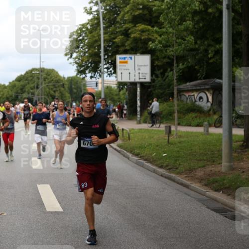 29.06.2025 - hella hamburg halbmarathon Yannick Fuchs http://msf.ph/oto/8158350 29.06.2025 10:38:35 20KM 1220, 1391, 1415, 1558, 1902, 2365, 2402, 2816, 3004, 3021, 3907, 4310, 4425, 4981, 4991, 4999, 5231, 5275, 5476, 5624, 5884, 6490, 6705, 6903, 6991, 7005, 7191, 7322, 8063, 8145, 8722, 9081, 9159, 9374, 9444, 9633, 10193, 10596, 10669, 10930, 11346, 11469, 12159, 12554, 12711, 12966, 13123, 13421, 13996, 14667, 14798, 14816, 14861, 15185, 15225, 15233, 15280, 15512, 15862, 16062, 16224, 16301, 16316, 16506, 16547, 16549, 16893, 17251, 17376, 17729, 17748, 17912 meine-sportfotos.de