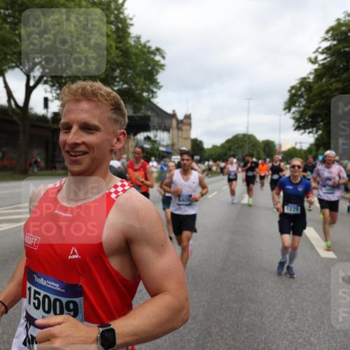 29.06.2025 - hella hamburg halbmarathon Yannick Fuchs http://msf.ph/oto/8158380 29.06.2025 10:58:55 20KM 1062, 1186, 1229, 1842, 2136, 2698, 3572, 3663, 3746, 4945, 5354, 5365, 6907, 6908, 7081, 7271, 7717, 8405, 9986, 10067, 10402, 10824, 10962, 11556, 12177, 12211, 12212, 12475, 12781, 12843, 13210, 13793, 14022, 14465, 15009, 16344, 16367, 16605, 16770, 16911, 17140, 17763, 17895, 18196, 18520, 18575, 18577, 18707, 18768 meine-sportfotos.de