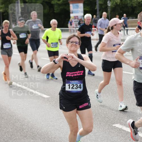 29.06.2025 - hella hamburg halbmarathon Jannik Wohlers http://msf.ph/oto/8158408 29.06.2025 10:18:07 Lombardsbrücke 1234, 1820, 2335, 2703, 3202, 3529, 4123, 4383, 4802, 5909, 5910, 6332, 6533, 7160, 7454, 8341, 8665, 9222, 9276, 9505, 9586, 9658, 9748, 9834, 10172, 10502, 10659, 10687, 10856, 11020, 12541, 12548, 12552, 12703, 12847, 13193, 13341, 13370, 13933, 14023, 14332, 14627, 14760, 14770, 14967, 15138, 15208, 15393, 15436, 15749, 16209, 16451, 16828, 16833, 17048, 17283, 17876, 18697, 18807, 18825 meine-sportfotos.de