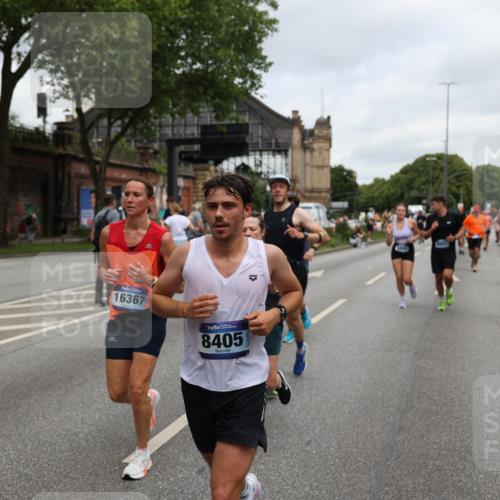 29.06.2025 - hella hamburg halbmarathon Yannick Fuchs http://msf.ph/oto/8158598 29.06.2025 10:58:56 20KM 1062, 1186, 1229, 1842, 1863, 2136, 2698, 3572, 3663, 3746, 4945, 5354, 5365, 6907, 6908, 7081, 7271, 7717, 8405, 9986, 10067, 10402, 10824, 10962, 11556, 12177, 12211, 12212, 12473, 12475, 12781, 12843, 13210, 13793, 14022, 14465, 15009, 16344, 16367, 16605, 16770, 16911, 17140, 17763, 17895, 18196, 18520, 18575, 18577, 18707, 18768 meine-sportfotos.de