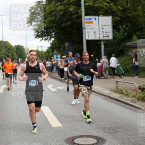 29.06.2025 - hella hamburg halbmarathon Yannick Fuchs http://msf.ph/oto/8158684 29.06.2025 10:58:57 20KM 1062, 1186, 1229, 1842, 1863, 2136, 2698, 3572, 3663, 3746, 4945, 5354, 5365, 6590, 6907, 6908, 7081, 7271, 7717, 8405, 9986, 10067, 10402, 10824, 10962, 11027, 11556, 12177, 12211, 12212, 12473, 12475, 12781, 13210, 13793, 14022, 14465, 15009, 16344, 16367, 16605, 16770, 16911, 17140, 17763, 17895, 18196, 18520, 18575, 18577, 18707, 18768 meine-sportfotos.de