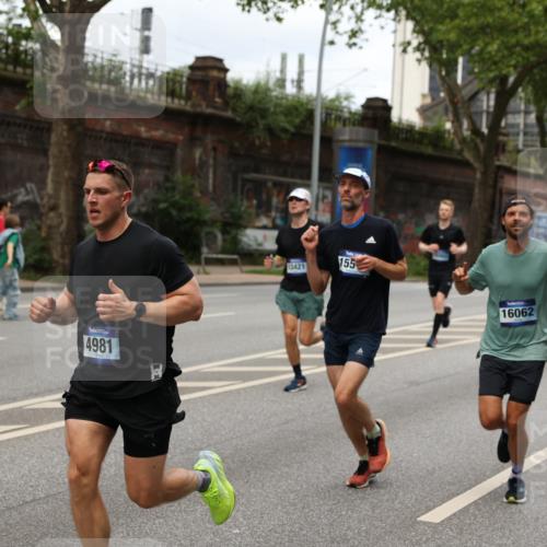 29.06.2025 - hella hamburg halbmarathon Yannick Fuchs http://msf.ph/oto/8158849 29.06.2025 10:38:39 20KM 1057, 1220, 1391, 1415, 1468, 1558, 1782, 1902, 1941, 2365, 2402, 2415, 2816, 3004, 3021, 3305, 3907, 4310, 4425, 4981, 4991, 4999, 5231, 5275, 5476, 5624, 5884, 6490, 6903, 7005, 7191, 7322, 8063, 8722, 9081, 9159, 9374, 9444, 9633, 10193, 10596, 10669, 10930, 11346, 11469, 12159, 12554, 12711, 12966, 13123, 13421, 13996, 14667, 14798, 14816, 15185, 15225, 15233, 15280, 15512, 15862, 16062, 16224, 16316, 16506, 16893, 17097, 17251, 17729, 17748, 18560, 18806, 19207 meine-sportfotos.de