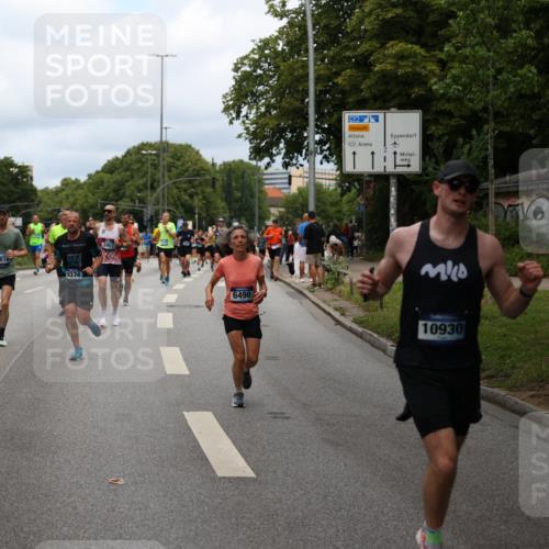 29.06.2025 - hella hamburg halbmarathon Yannick Fuchs http://msf.ph/oto/8159432 29.06.2025 10:38:42 20KM 1057, 1220, 1391, 1415, 1468, 1558, 1782, 1902, 1941, 2365, 2402, 2415, 2816, 3004, 3021, 3305, 3907, 4310, 4991, 4999, 5231, 5275, 5476, 5624, 5884, 6490, 6903, 7005, 7191, 7322, 8063, 8722, 9159, 9374, 9444, 9633, 10193, 10596, 10930, 11469, 12159, 12554, 12711, 12966, 13123, 13421, 13996, 14351, 14667, 14798, 14816, 15185, 15225, 15233, 15280, 15862, 16316, 16506, 16893, 17097, 17251, 17729, 17748, 18560, 18806, 19207 meine-sportfotos.de