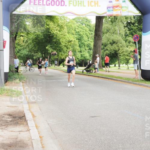 29.06.2025 - hella hamburg halbmarathon MichiJ http://msf.ph/oto/8159523 29.06.2025 10:10:06 Zwischen KM18-KM19 4524 meine-sportfotos.de