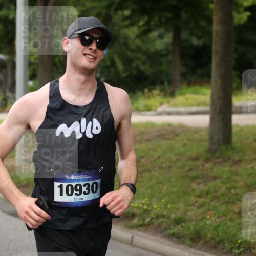 29.06.2025 - hella hamburg halbmarathon Yannick Fuchs http://msf.ph/oto/8159580 29.06.2025 10:38:43 20KM 1057, 1220, 1391, 1415, 1468, 1558, 1782, 1902, 1941, 2365, 2402, 2415, 2816, 3004, 3021, 3305, 3907, 4310, 4991, 4999, 5231, 5275, 5476, 5624, 5884, 6490, 6903, 7005, 7191, 7322, 8722, 9159, 9374, 9444, 9633, 10193, 10596, 10930, 11469, 12159, 12554, 12711, 12966, 13123, 14351, 14667, 14798, 14816, 15185, 15225, 15233, 15280, 15862, 16316, 16506, 16893, 17097, 17251, 17729, 17748, 18560, 18806, 19207 meine-sportfotos.de